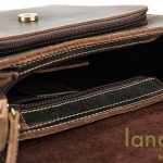 Túi Đeo Chéo Nam Da Bò Sáp KT51 bên trong