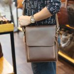 Túi Đeo Chéo Nam Lano Da Bò Sáp KT51