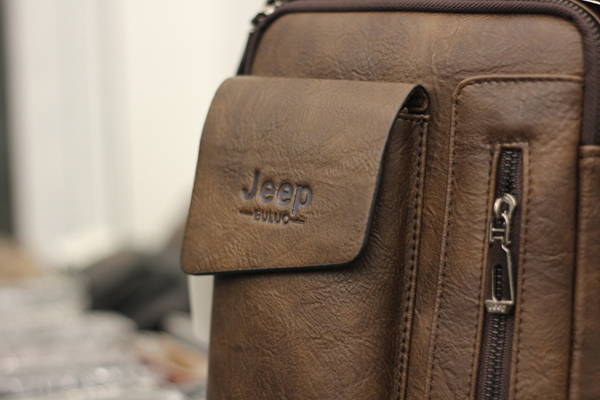 Túi đeo chéo Jeep giá rẻ 04 6 Túi đeo chéo Jeep giá rẻ 04