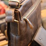 Cặp túi xách đeo chéo nam da thật Lano Contact 12Cặp túi xách đeo chéo nam da thật Lano Contact 12