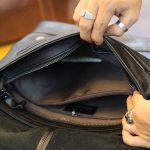 Cặp túi xách đeo chéo nam da thật Lano Contact 12