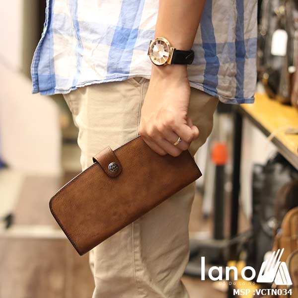 Ví cầm tay nam Lano da thật trẻ trung năng động VCTN034 - trên tay