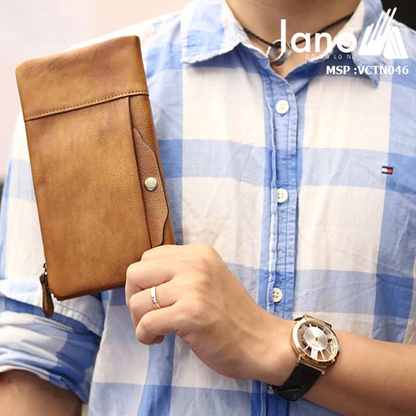 Ví cầm tay nam Lano thời trang cao cấp VCTN046 - trên tay