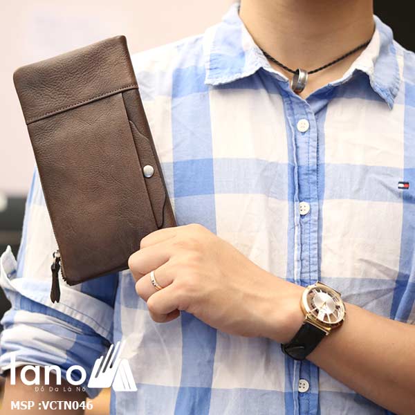 Ví cầm tay nam Lano thời trang cao cấp VCTN046 - trên tay