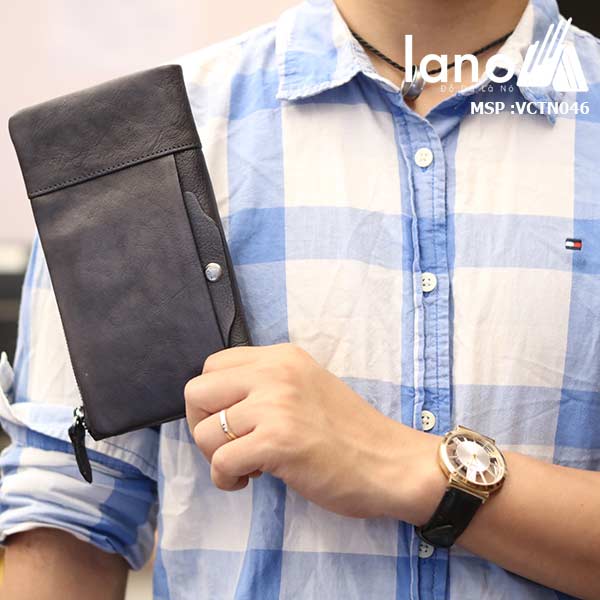 Ví cầm tay nam Lano thời trang cao cấp VCTN046 - trên tay