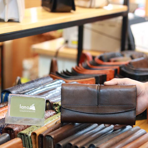 Ví dài cầm tay thời trang tự tin thể hiện cá tính VCTN035