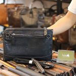 Túi cầm tay nam da bò mẫu mới 2019 CLT14 mặt sau