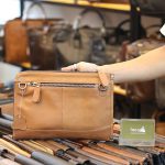 Túi cầm tay nam da bò mẫu mới 2019 CLT14 mặt sau