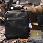 Túi đeo chéo nam Lano mới lại KT121 mặt sau