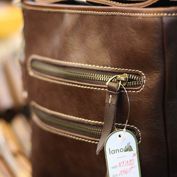 Túi da nam đeo chéo Lano thời trang đọc lạ KT120 2 khóa mặt trước