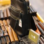 Túi da nam đeo chéo Lano thời trang đọc lạ KT120 thân túi