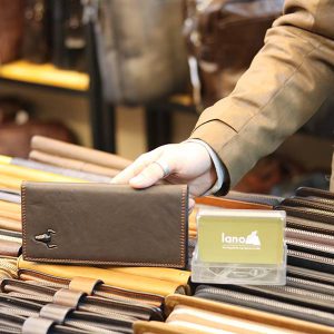 Ví cầm tay nam 2 gấp Lano thời trang cá tính VCTN064