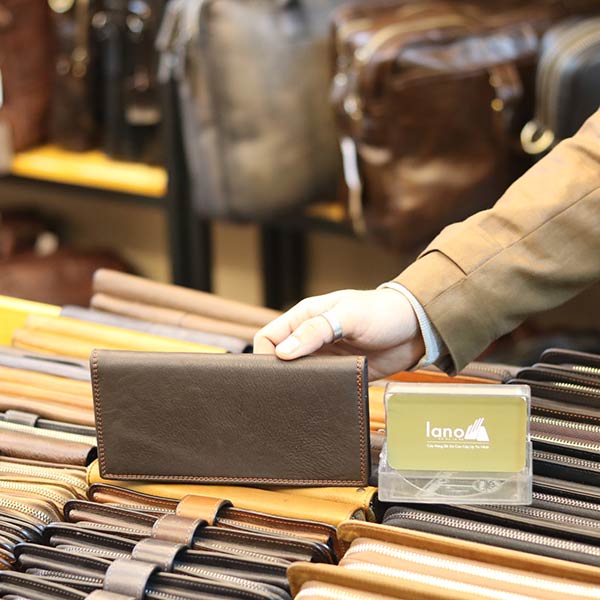 Ví cầm tay nam 2 gấp Lano thời trang cá tính VCTN064 mặt sau