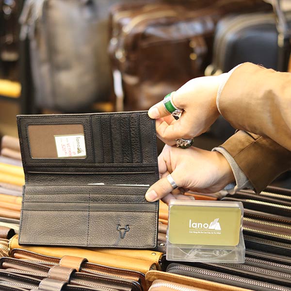Ví cầm tay nam da bò Lano mẫu mới 2019 bên trong