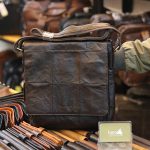 Túi da đeo chéo đựng iPad Lano da bò thật nắp đậy KT136