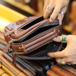 Túi xách nam Lano mini da bò thật cao cấp KT146 - ngăn trong