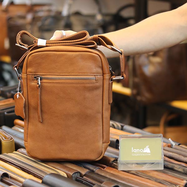 Túi da đeo chéo nam Lano KT153 mặt sau