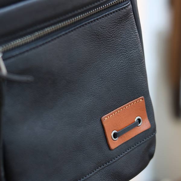 Túi da đeo chéo nam Lano KT153