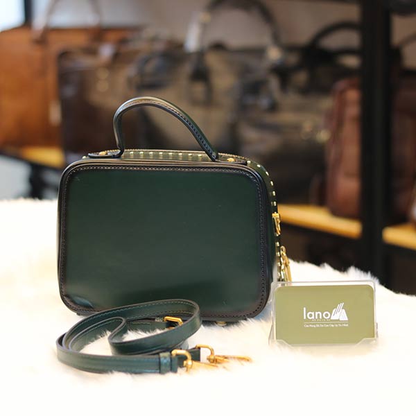 Túi xách nữ Lano da bò cao cấp đinh tán loại bóng TXN035 mặt sau