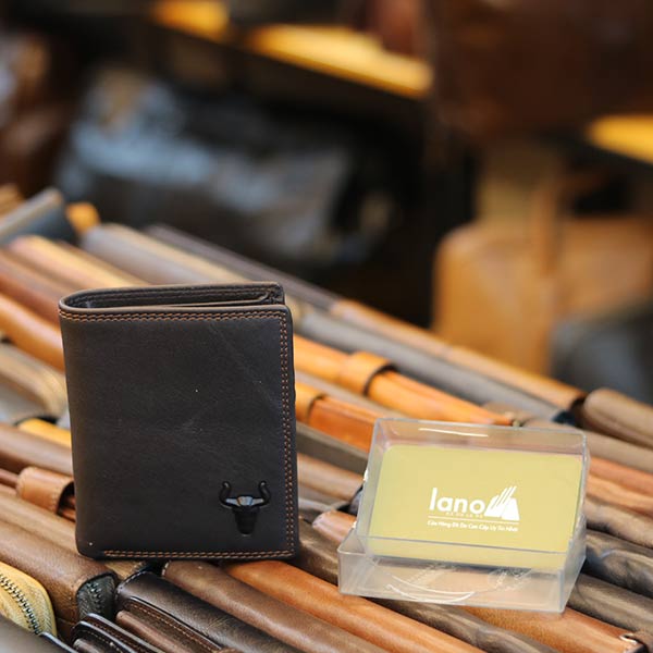 Ví da bò nam dạng đứng Lano thời trang tinh tế VDN065