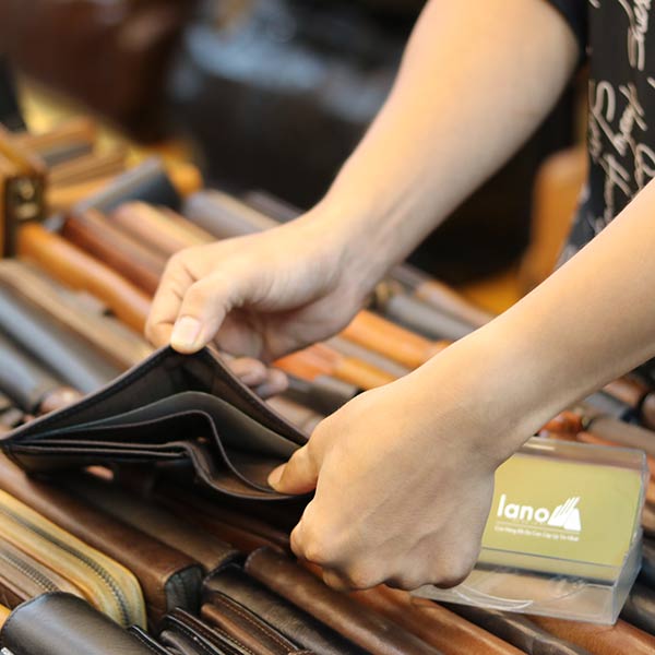 Ví da bò nam dạng đứng Lano thời trang tinh tế VDN065