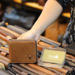 Ví da nam có khóa kéo đầu trâu da bò cao cấp VDN062