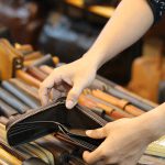 Ví da nam có khóa kéo đầu trâu da bò cao cấp VDN062