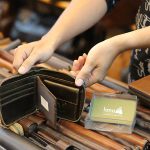 Ví da nam có khóa kéo đầu trâu da bò cao cấp VDN062