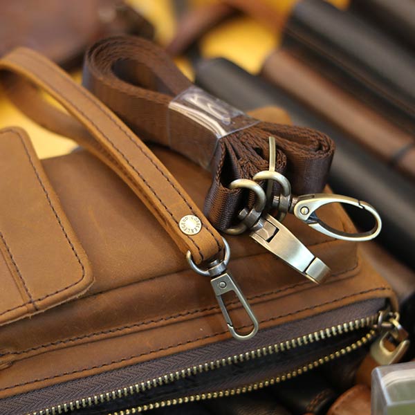 Túi da nam đeo chéo Lano nhỏ gọn tiện lợi KT159