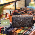 Ví cầm tay cá sấu hàng xuất khẩu 2 khóa kéo loại to VCSCT06