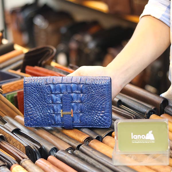 Ví cầm tay da cá sấu 2 gấp loại nhỏ trẻ trung mẫu mới 2019 VCSCT01