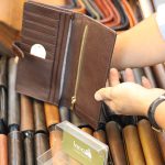 Ví da cá sấu cầm tay 2 gấp loại nhỏ mẫu mới 2019 VCSCT02