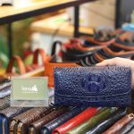 Ví da cá sấu cầm tay cao cấp 3 gấp loại nhỏ VCSCT03