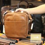 Túi da đeo chéo gọn nhẹ tiện lợi KT167