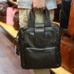 Túi da nam xách tay đeo chéo kiểu dáng công sở KT168