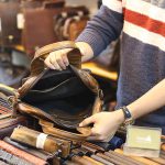 Túi da nam xách tay đeo chéo kiểu dáng công sở KT168