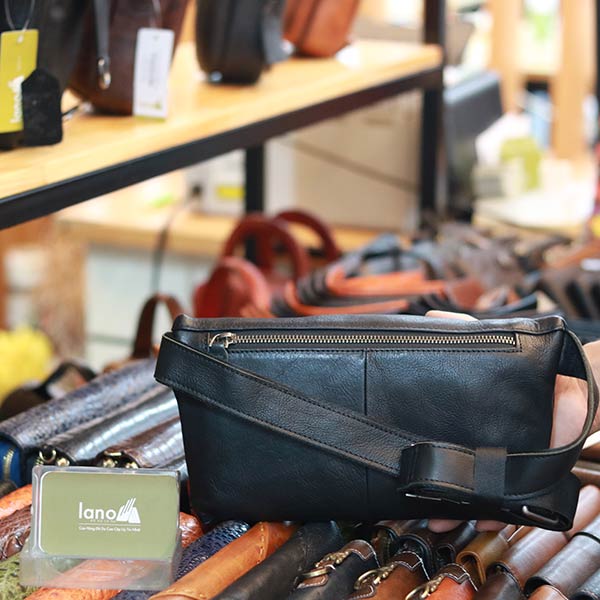 Túi đeo bao tử nam da bò thật thời trang lịch lãm TDB017 Túi đeo bao tử nam da bò thật thời trang lịch lãm TDB017