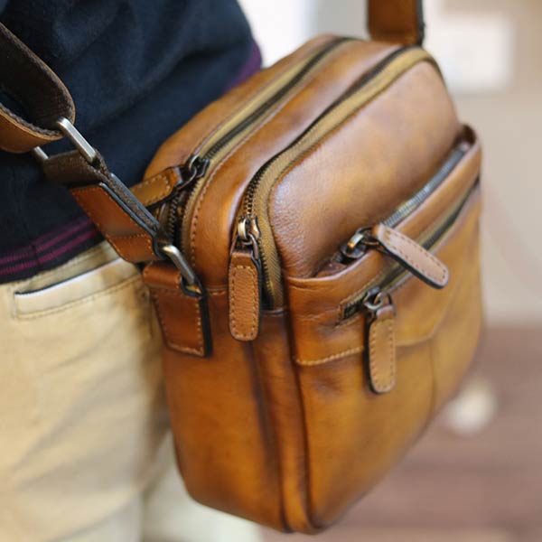 Túi đeo chéo nam mini da bò nhập khẩu nhiều ngăn tiện lợi KT174