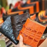 Ví cá sấu cao cấp gai đuôi 1 mặt dáng đứng VCSGD01