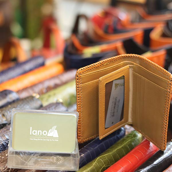 Vi cá sấu đứng đan viền 1 mặt nhỏ gọn tiện lợi VCSDDV03