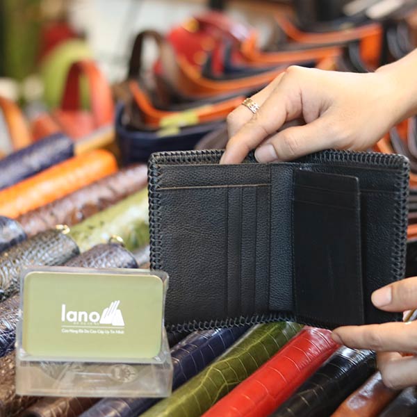 Vi cá sấu đứng đan viền 1 mặt nhỏ gọn tiện lợi VCSDDV03