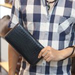 Ví cầm tay da cá sấu hàng xuất khẩu 1 khóa kèo lồi VCSCT09