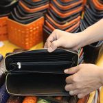 Ví cầm tay da cá sấu hàng xuất khẩu 1 khóa kèo lồi VCSCT09