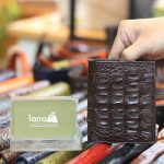 Ví đứng nam da cá sấu mẫu mới 2020 gai lưng 2 mặt VCSDGL07