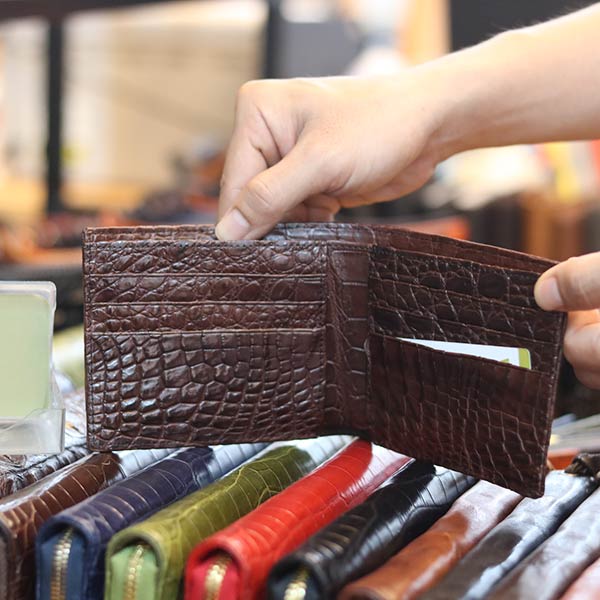 Ví nam loại ngang 2 mặt da cá sấu gai lưng mới 2020 VCSNGL15