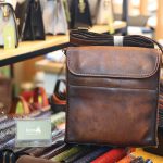 Túi đeo chéo nam da bò dạng hộp khỏe khoắn nam tính KT183