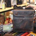 Túi đeo chéo nam da bò dạng hộp khỏe khoắn nam tính KT183