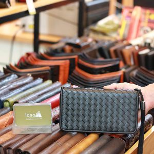 Ví dài cầm tay nam thời trang dạng đan mẫu mới Lano VCTN075