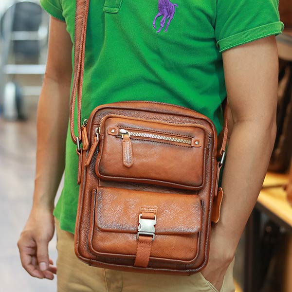 Túi da đeo chéo nam dạng hộp dày dặn tiện lợi KT186