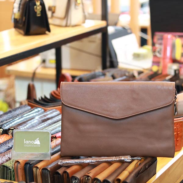 Clutch cầm tay nam da bò đựng ipad 9.7 inch nhỏ gọn tiện lợi CLT46 Clutch cầm tay nam da bò đựng ipad 9.7 inch nhỏ gọn tiện lợi CLT46